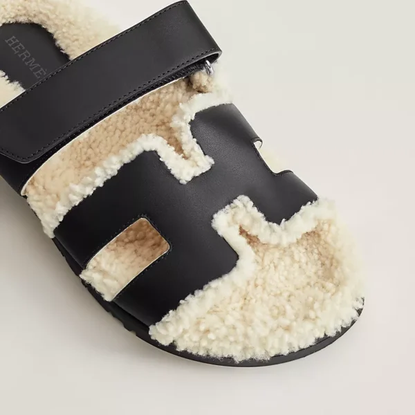 Hermes Chypre Sandal  Noir / Écru